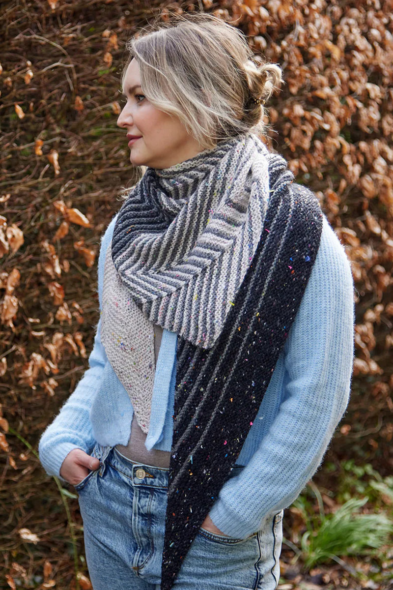 Hedgehog Fibres Electric Sheep Shawl Kit - Extra Image