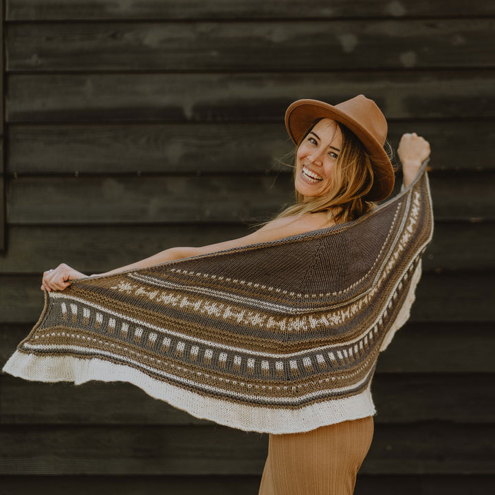 Yarn Citizen Peruvian Knit Shawl Kit - Extra Image