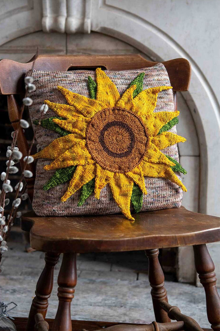 Simon and Schuster Krista Ann Books - Knitting Van Gogh - Extra Image