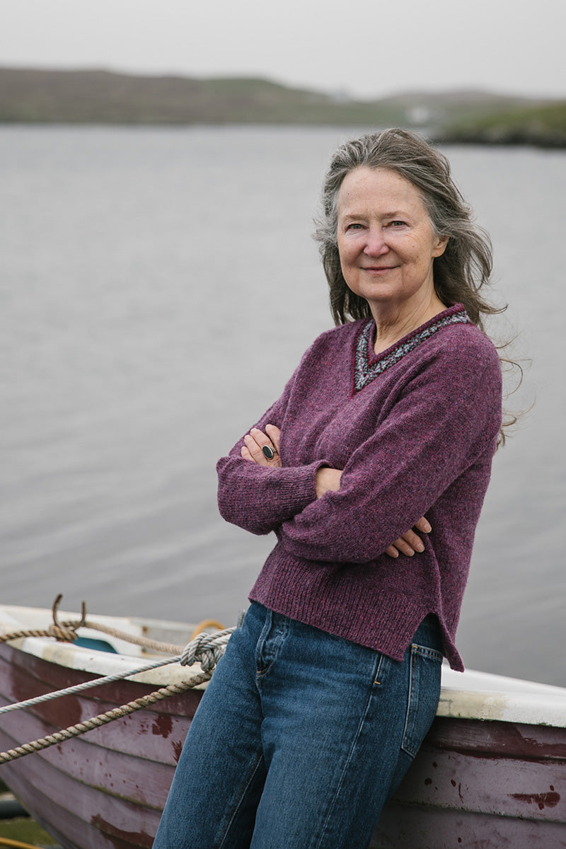 Jamieson's of Shetland Ling V-Neck Kit - Extra Image