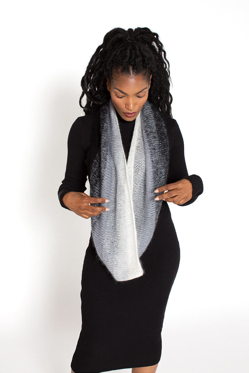 Madelinetosh Nuance Cowl Kit - Extra Image