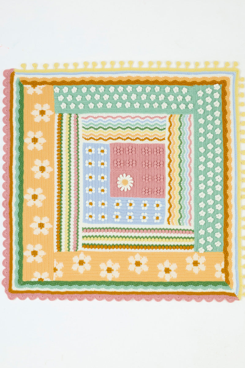 Hayfield Blossoms & Buds Blanket Kit - Extra Image
