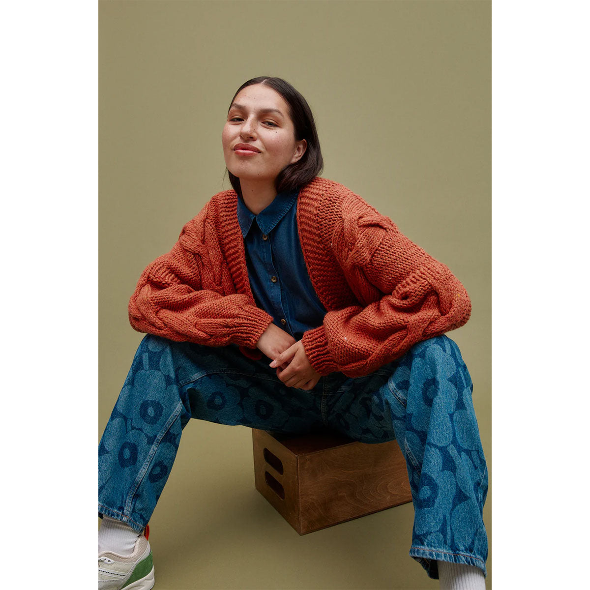 Laine Magazine 52 Weeks Books - 52 Weeks of Chunky Knits - Extra Image