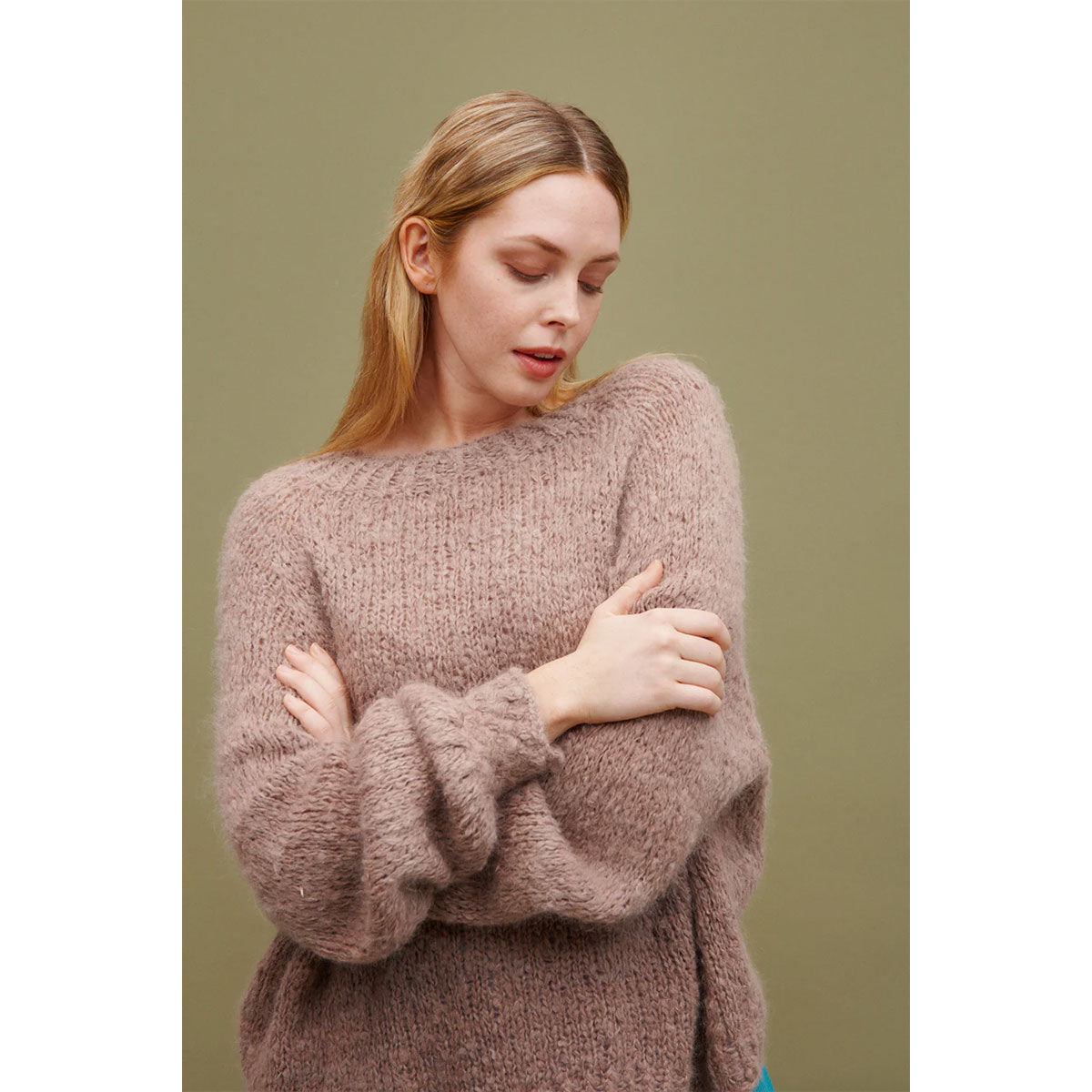 Laine Magazine 52 Weeks Books - 52 Weeks of Chunky Knits - Extra Image