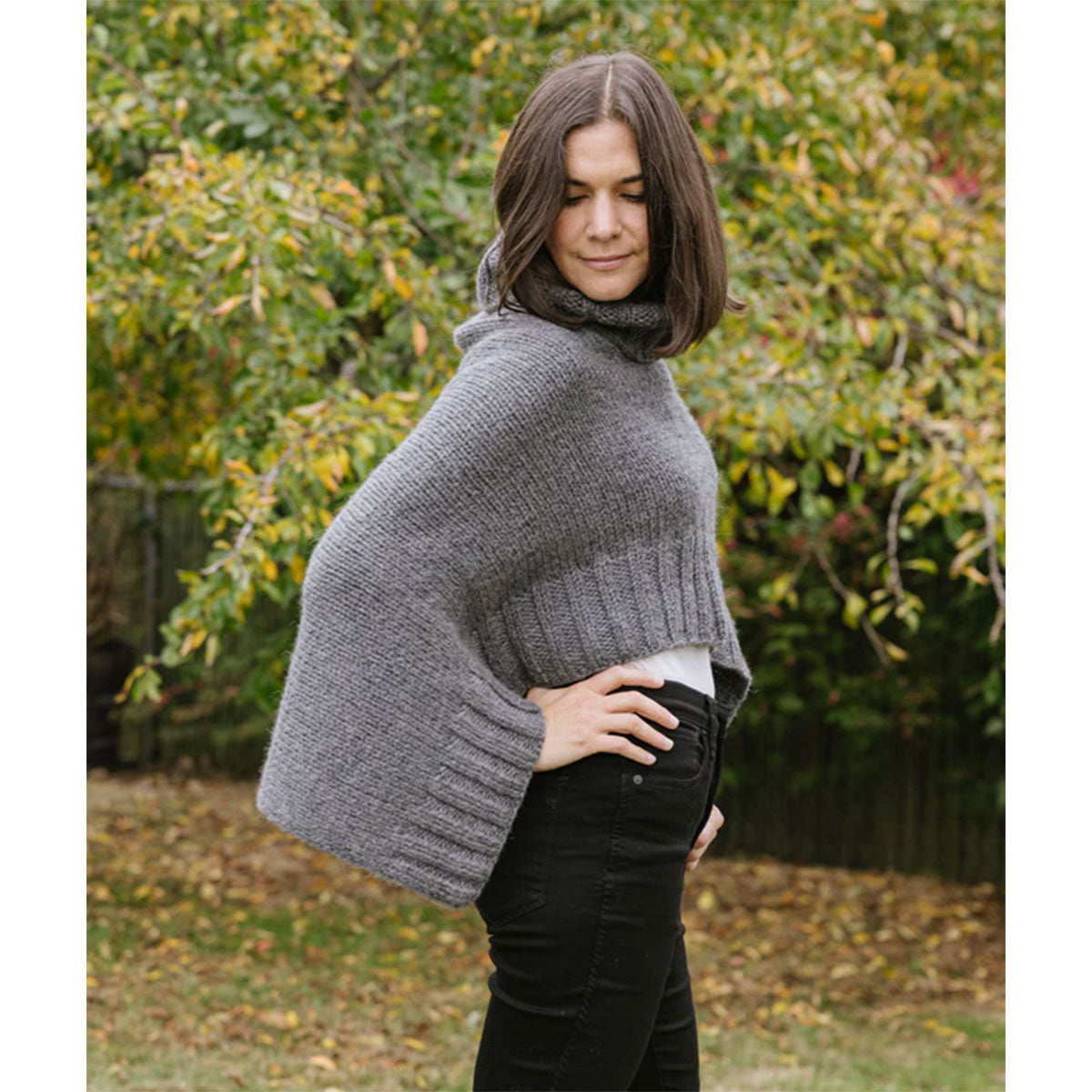 Churchmouse Classics Patterns - Chunky Seamless Poncho - Extra Image