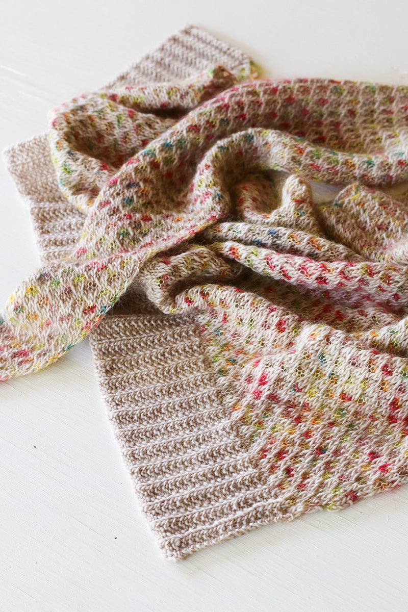 Madelinetosh Fairlight Wrap Kit - Extra Image