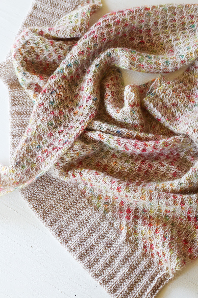 Madelinetosh Fairlight Wrap Kit - Extra Image

