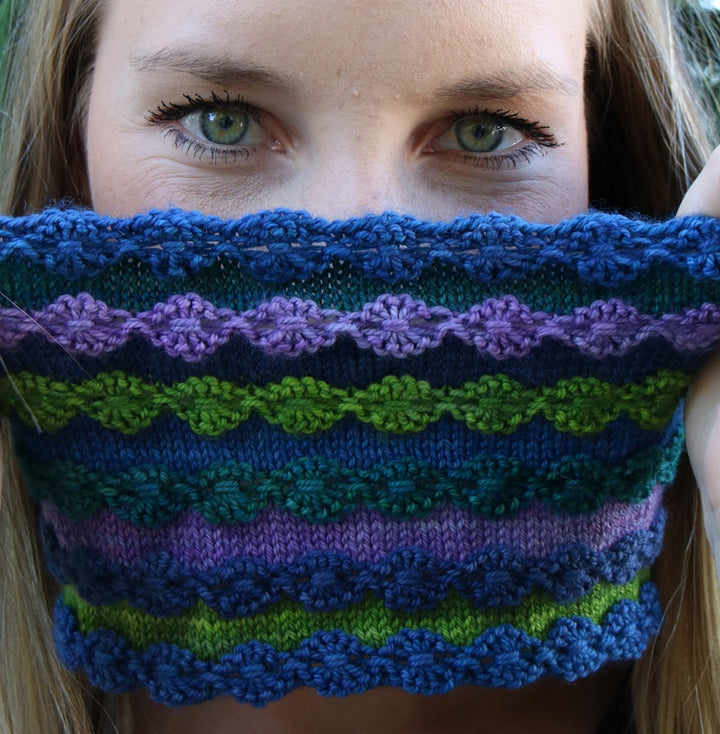 Diana's Crazy Daisy Cowl - Main Image 3