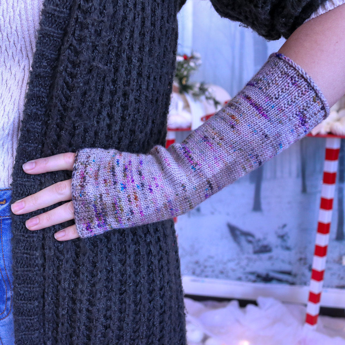 Laura's Aspen Ridge Mitts - Main Image 2
