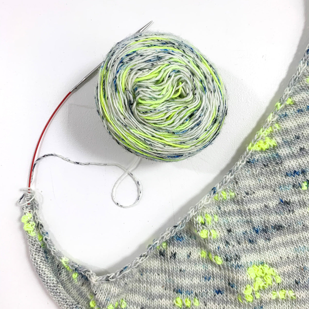 Madelinetosh's Drift Shawl - Main Image 3
