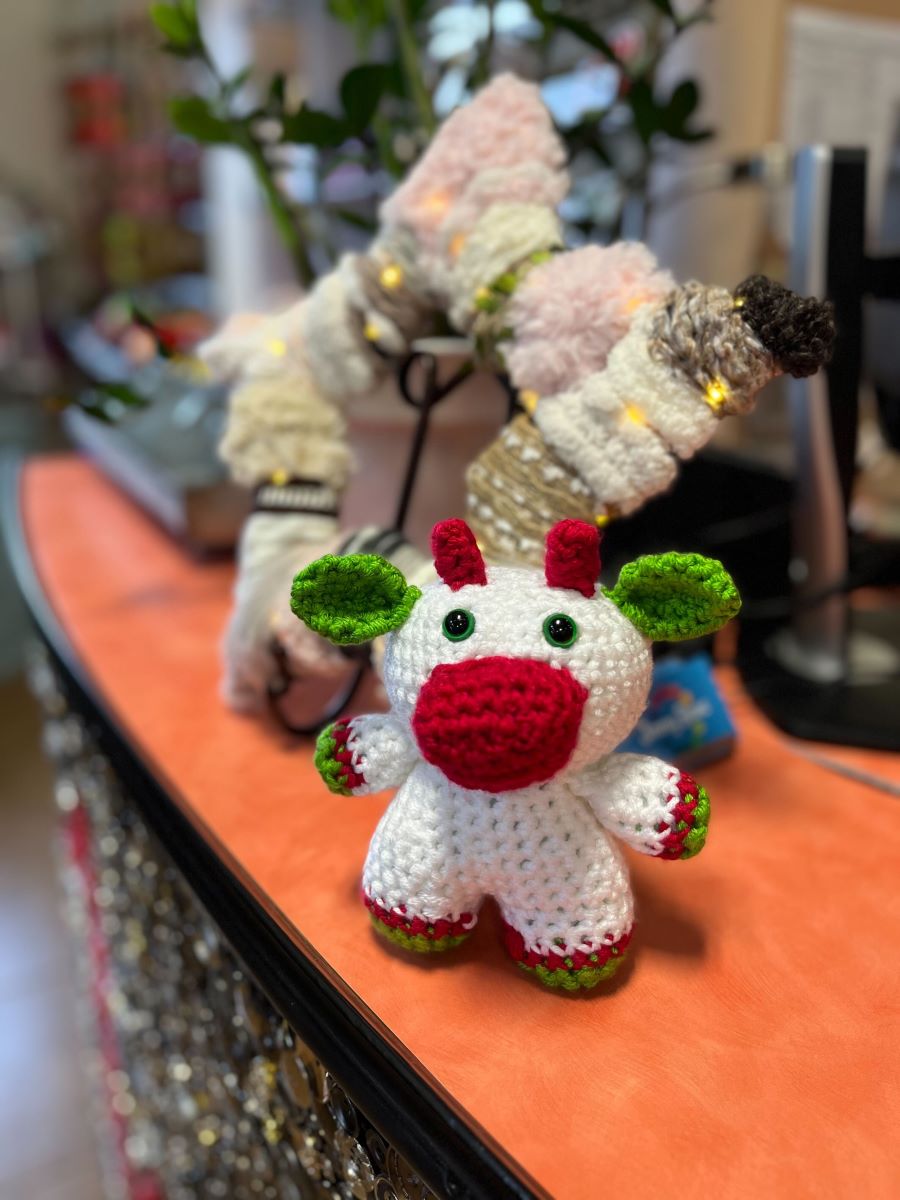 Aiyana's Chunky Monkey Festive Cow - Main Image 2