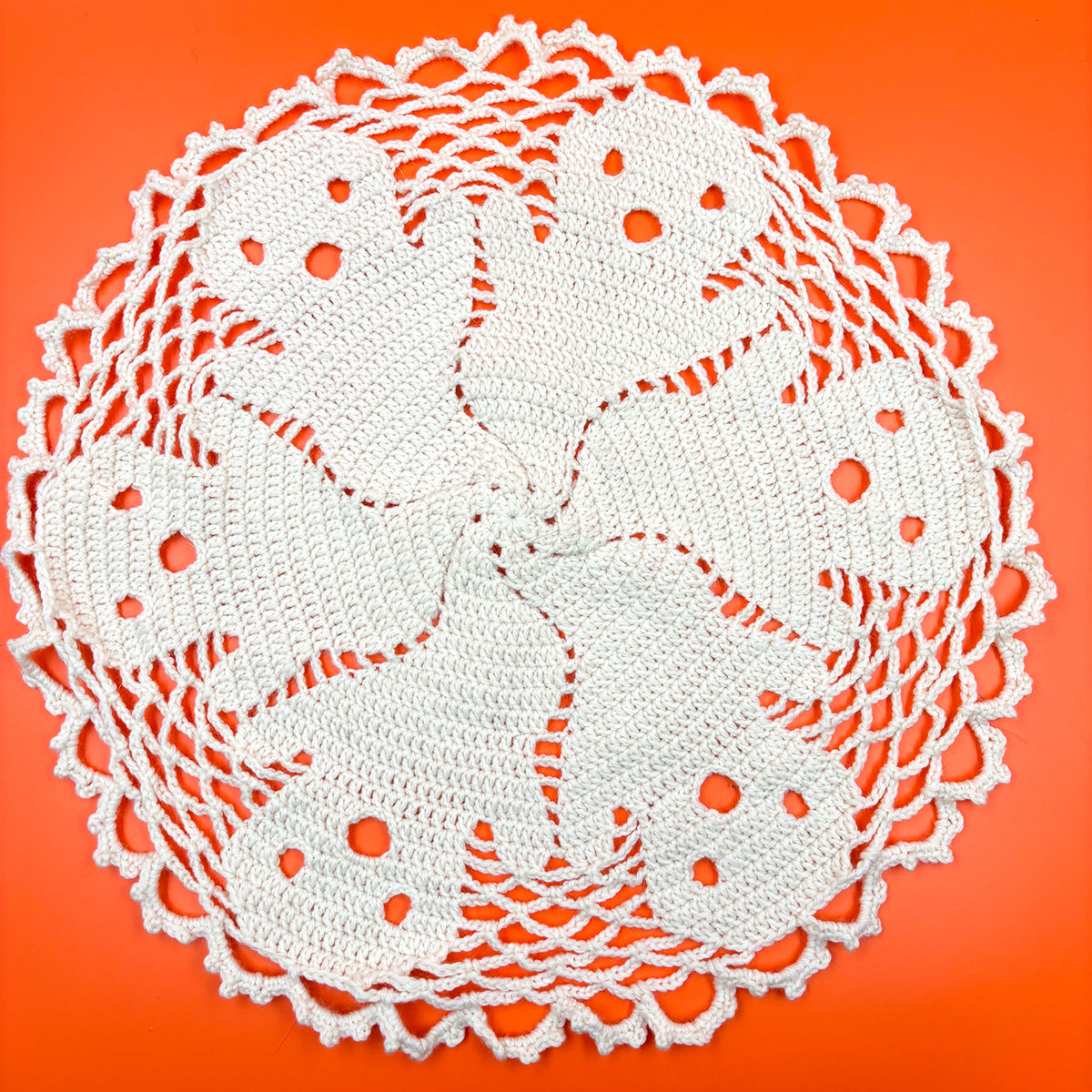 Ash's Cascade Ghost Doily! - Main Image 4