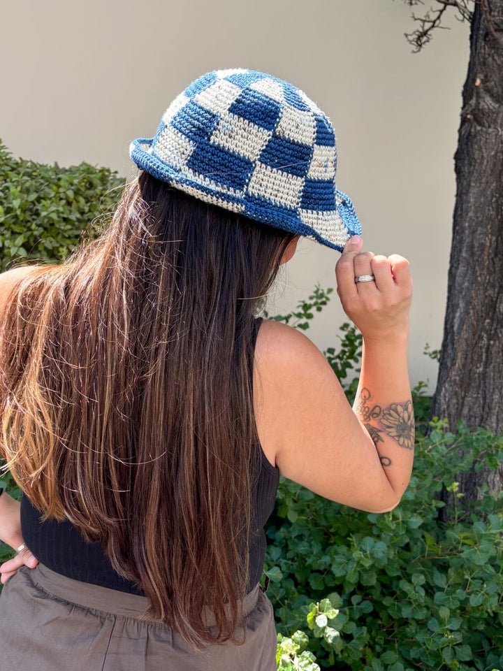 Aiyana's Madelinetosh Oh Snap Bucket Hat - Main Image 3