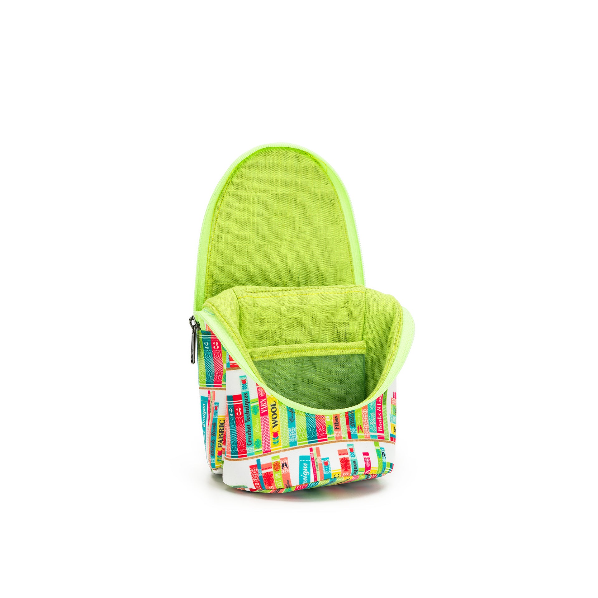 della Q Standing Needle Case - 600 - *Linen - Library - Lime
