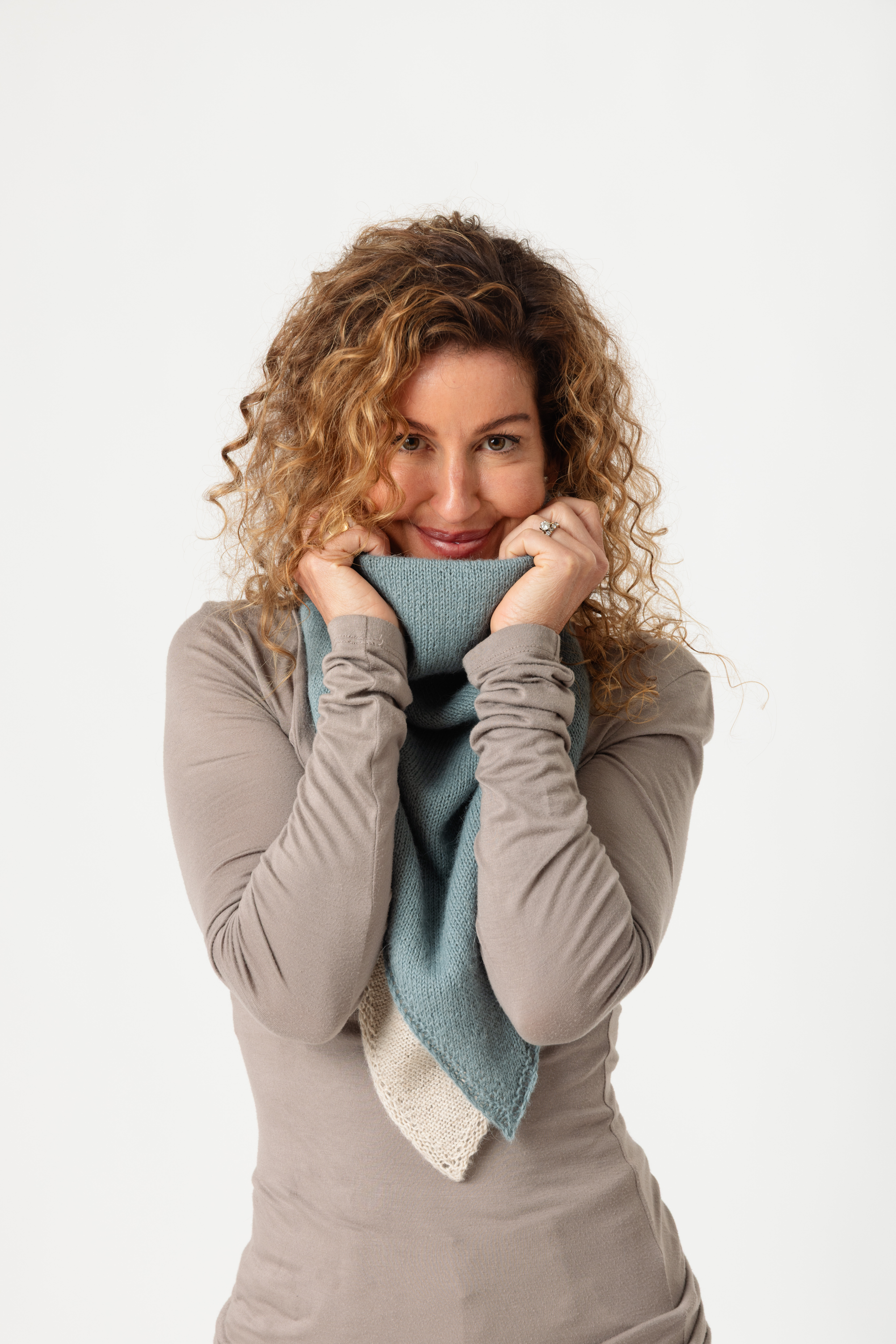 Yarn Citizen Equinox Cowl Kit
