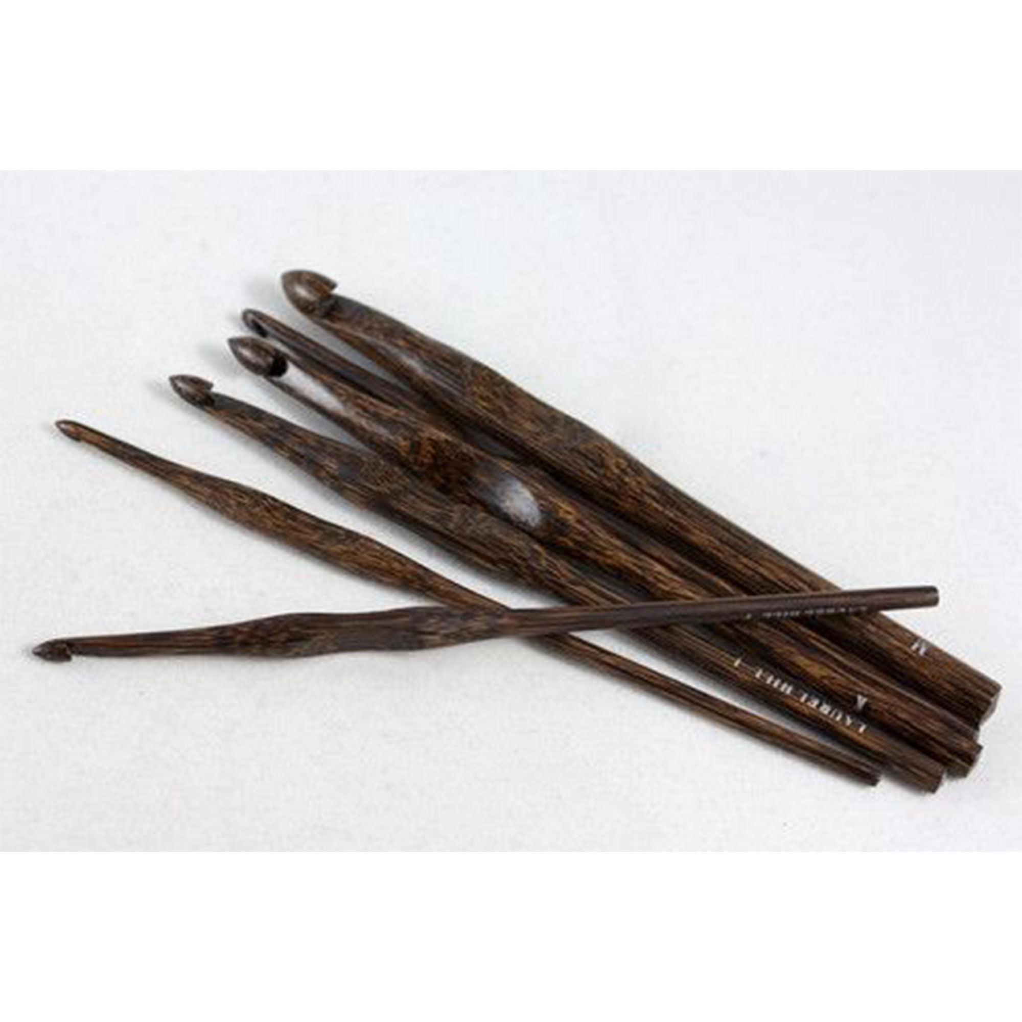 Bryspun Palmwood Crochet Hook - US 7 - Zoom Image