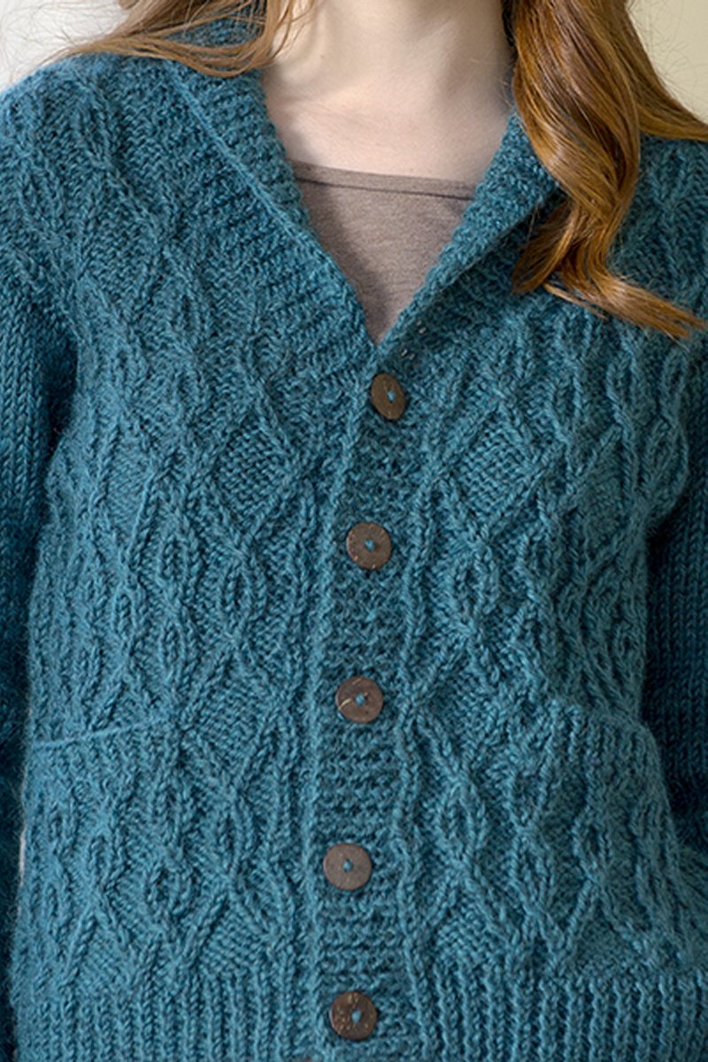 Universal Yarn Deluxe Cable Collection Patterns - Tallulah Cardigan - PDF Download - Extra Image
