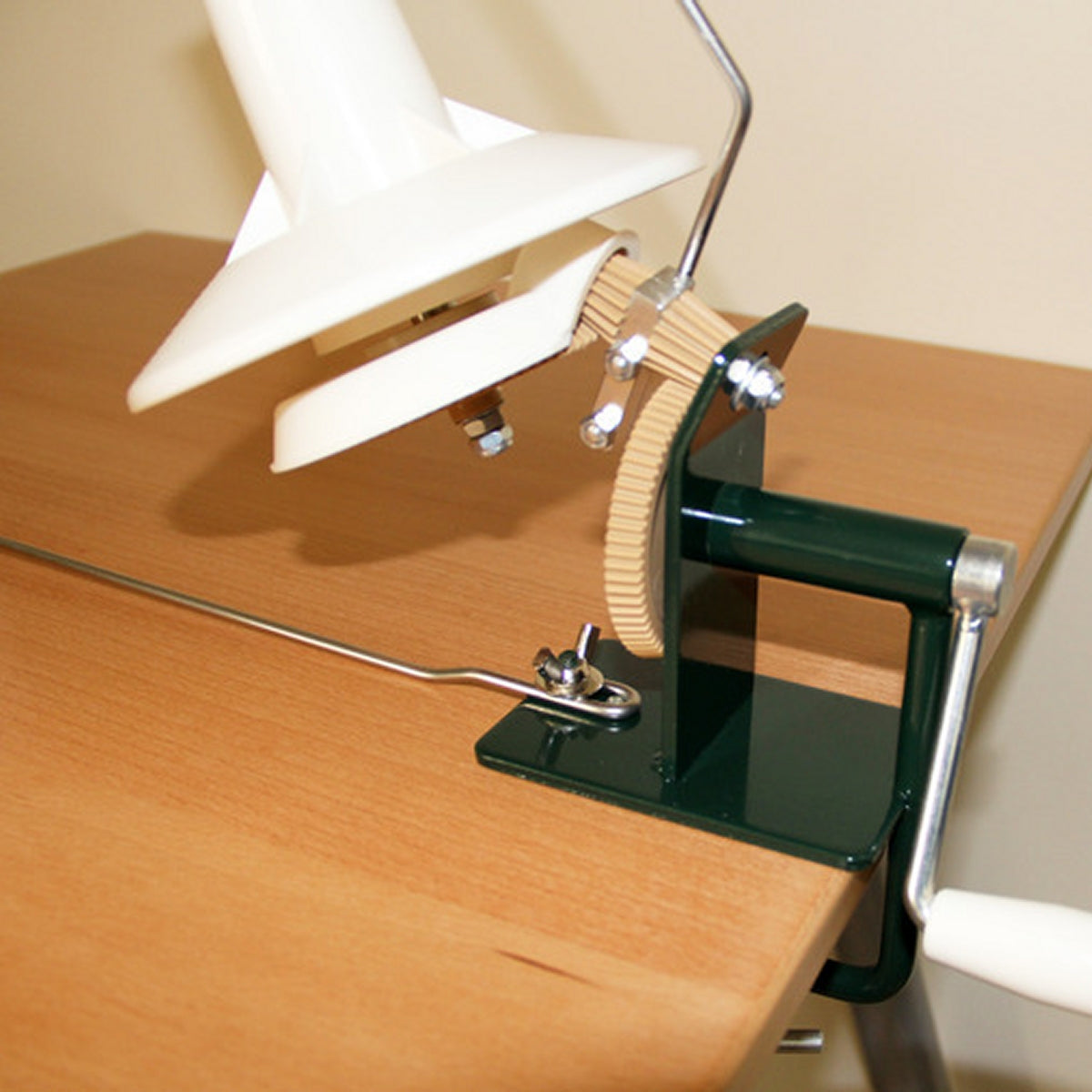 Stanwood Needlecraft Ball Winders - Large Metal Yarn Ball Winder 10 oz - Heavy Duty - Extra Image

