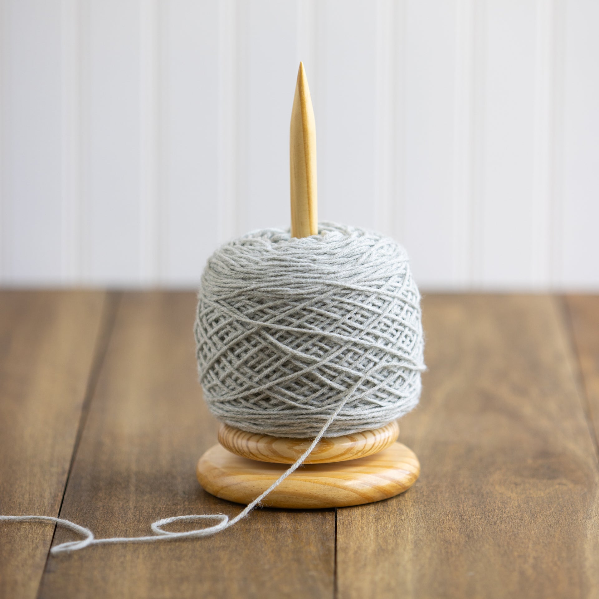Knit Picks Yarn Spindle - Pine Wood
