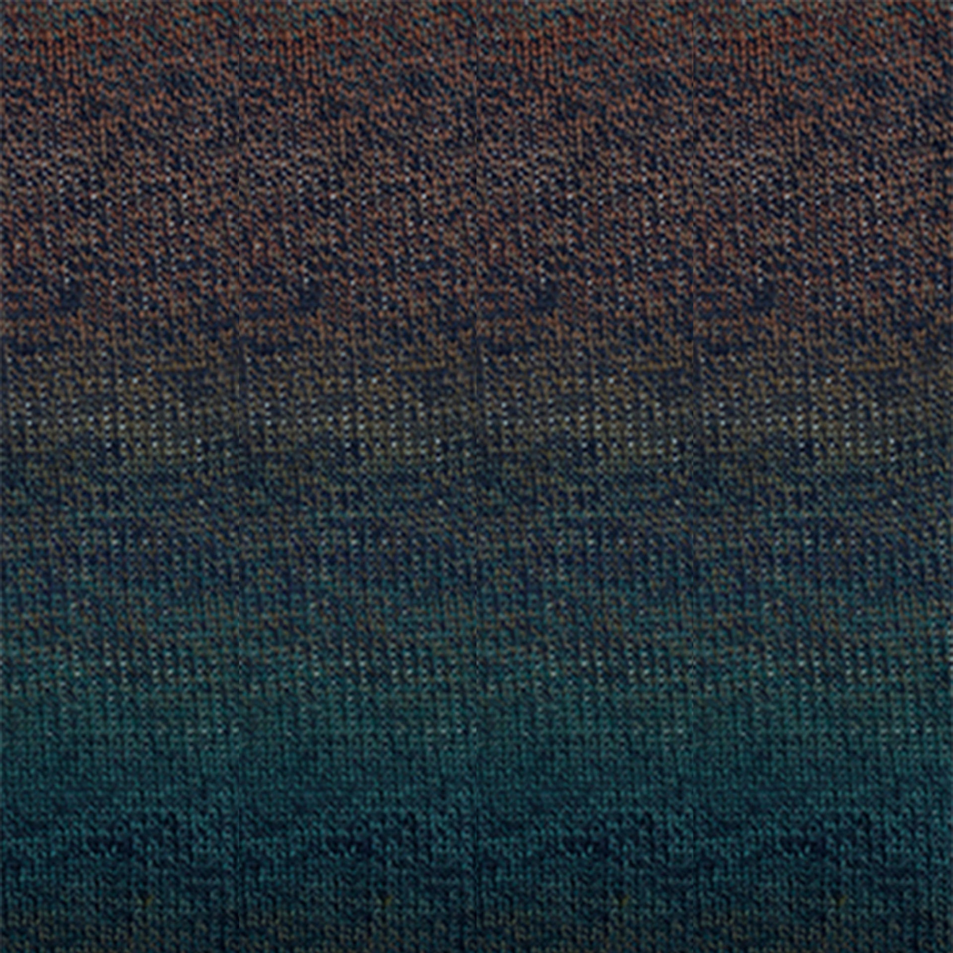 Cascade Yarns 220 Superwash Wave Yarn - 115 Dusk - Zoom Image

