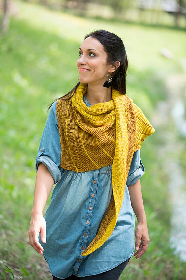 Dream in Color Smooshy At Dawn Shawl Kit - Extra Image