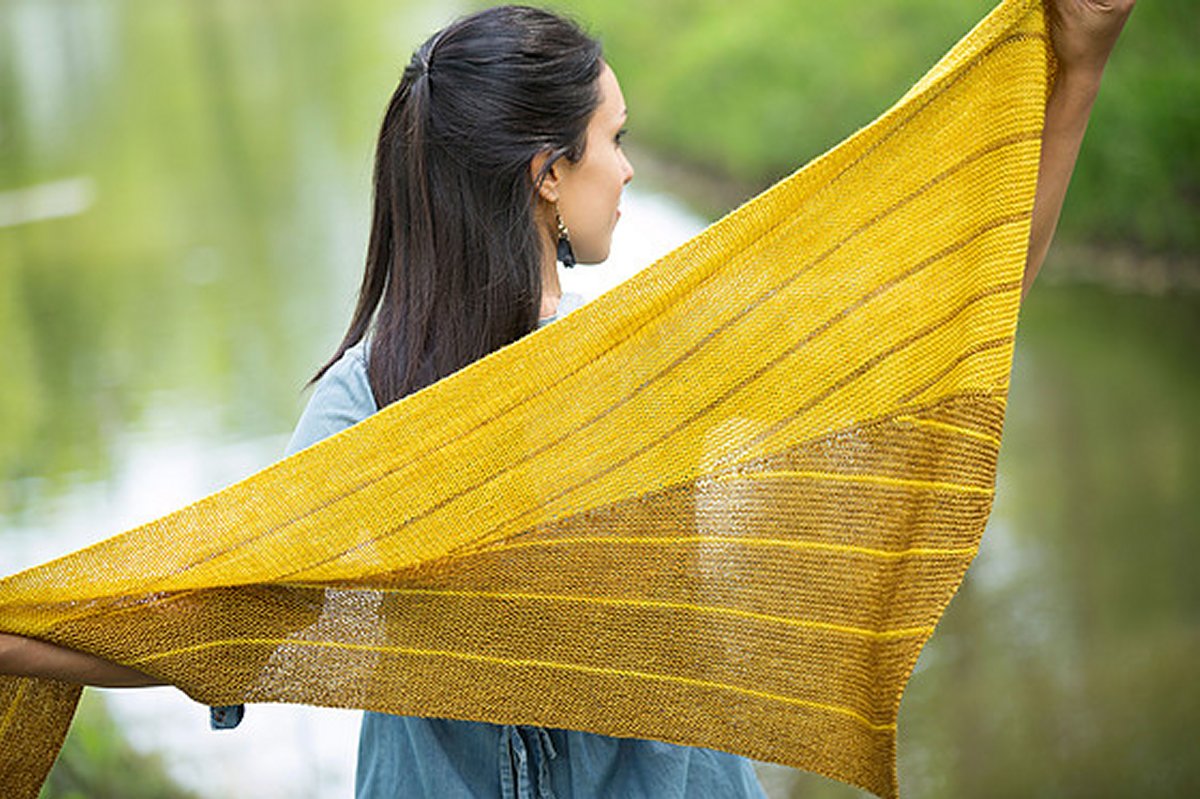 Dream in Color Smooshy At Dawn Shawl Kit - Extra Image