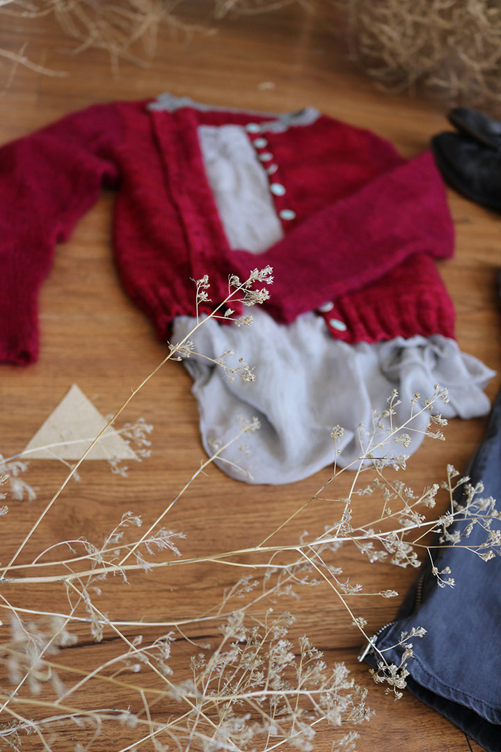 Madelinetosh Collection 1 Patterns - Jennings - PDF Download - Extra Image