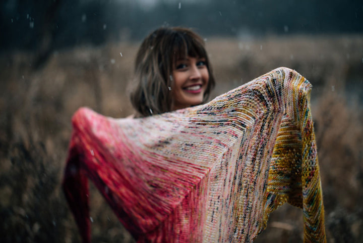Hedgehog Fibres Find Your Fade Shawl Kit - Extra Image