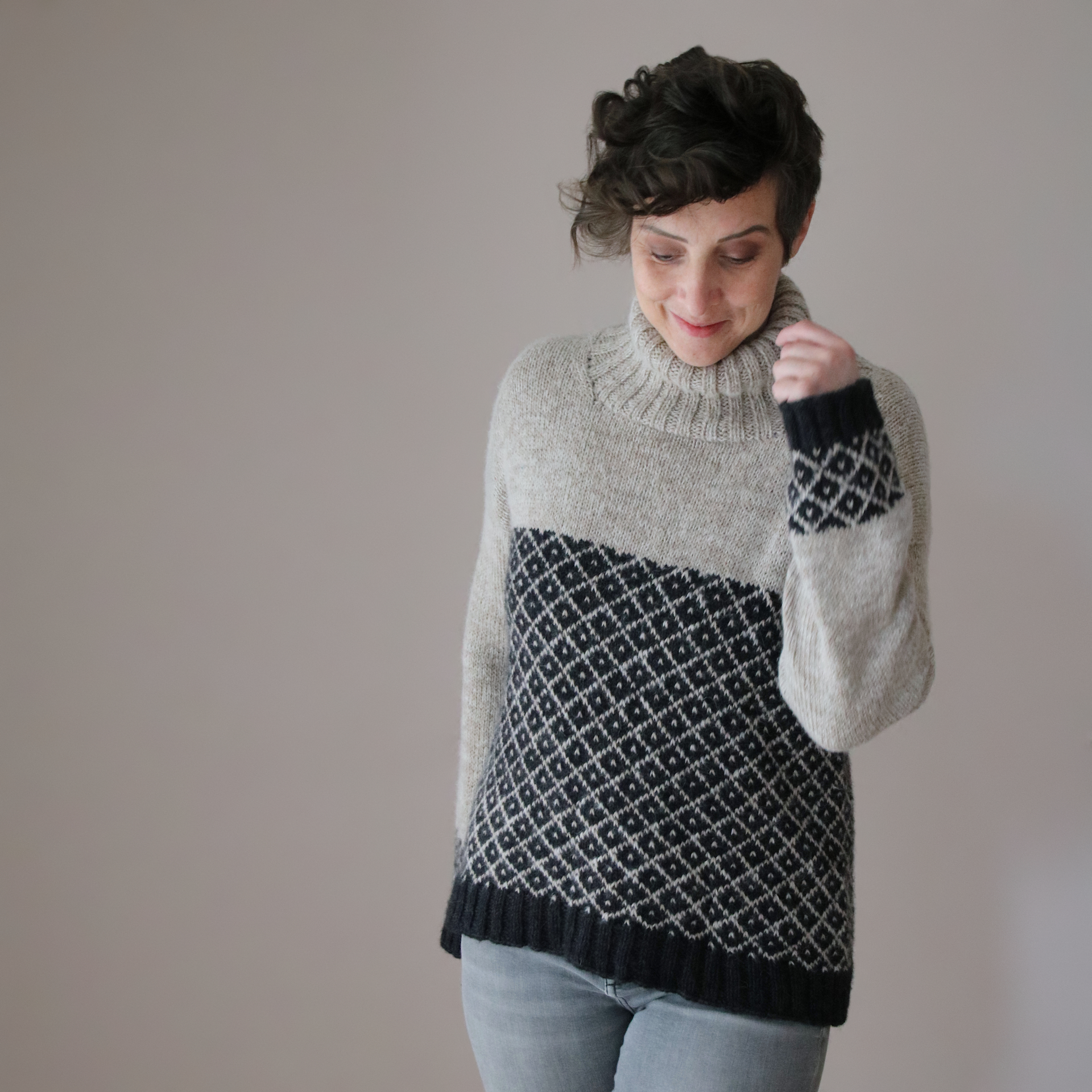 Yarn Citizen Stone Sugar Sweater Kit - Ash/Sand
