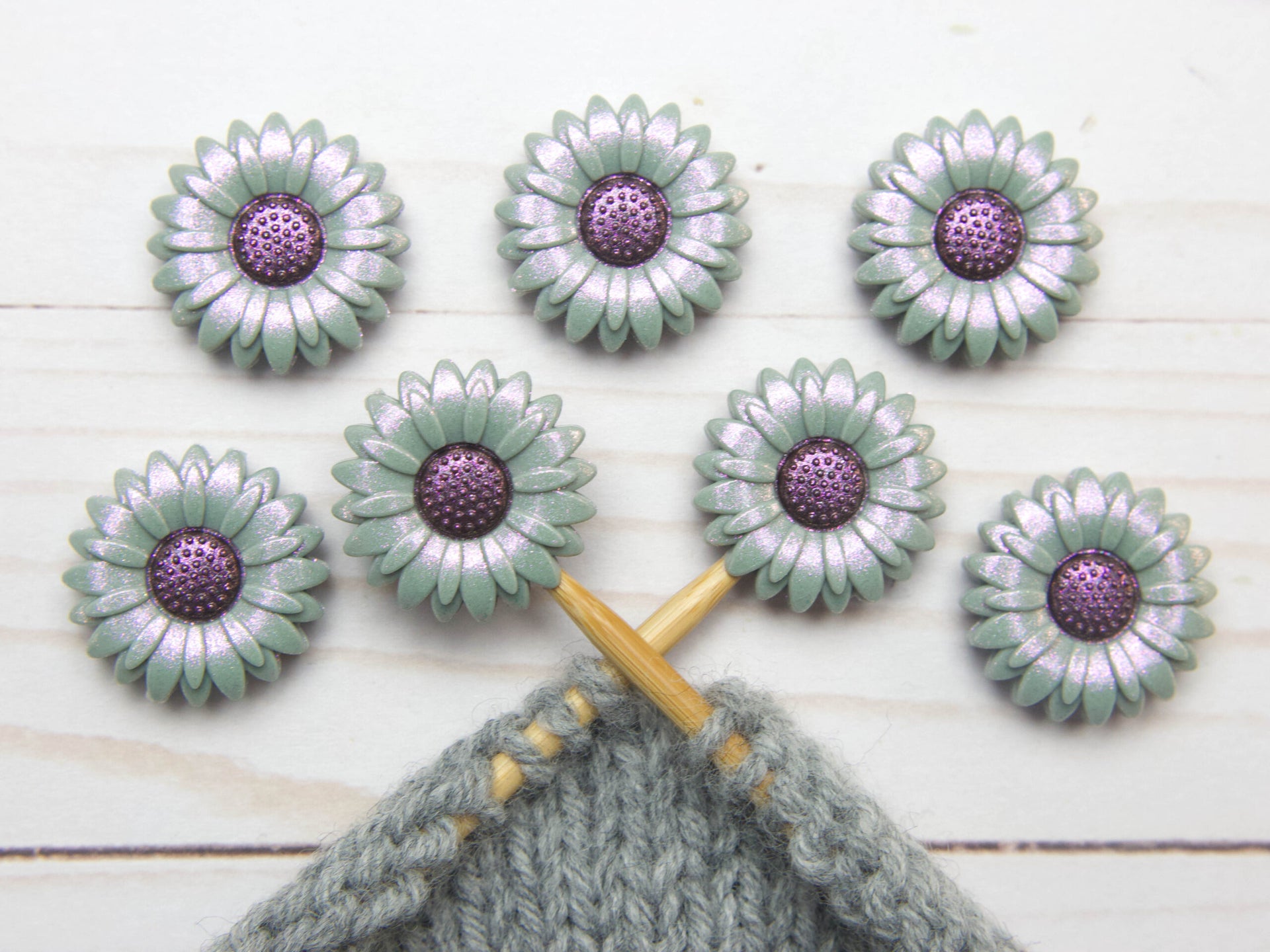 Fox & Pine Stitches Stitch Stoppers/ Point Protector - Green Grey Shimmer Daisy
