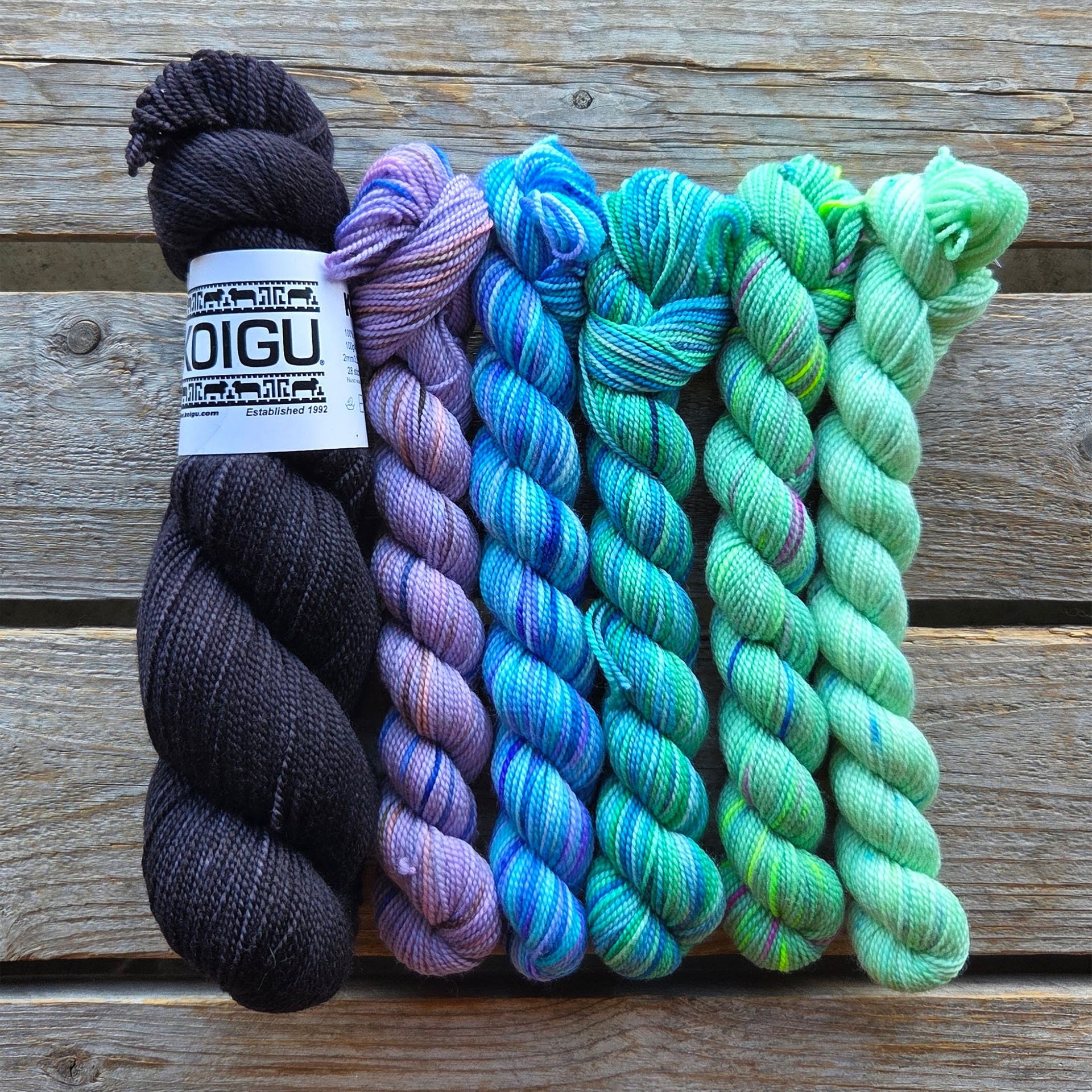Koigu Aurora Hunter Shawl Yarn Pack - Small - North Star
