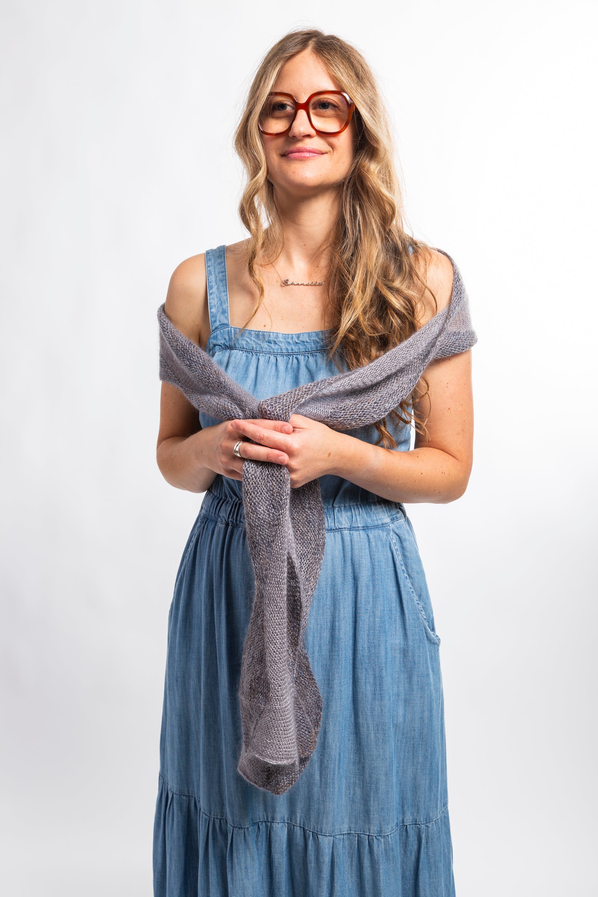 Madelinetosh Tosh Patterns - Scroll Scarf  - PDF Download
