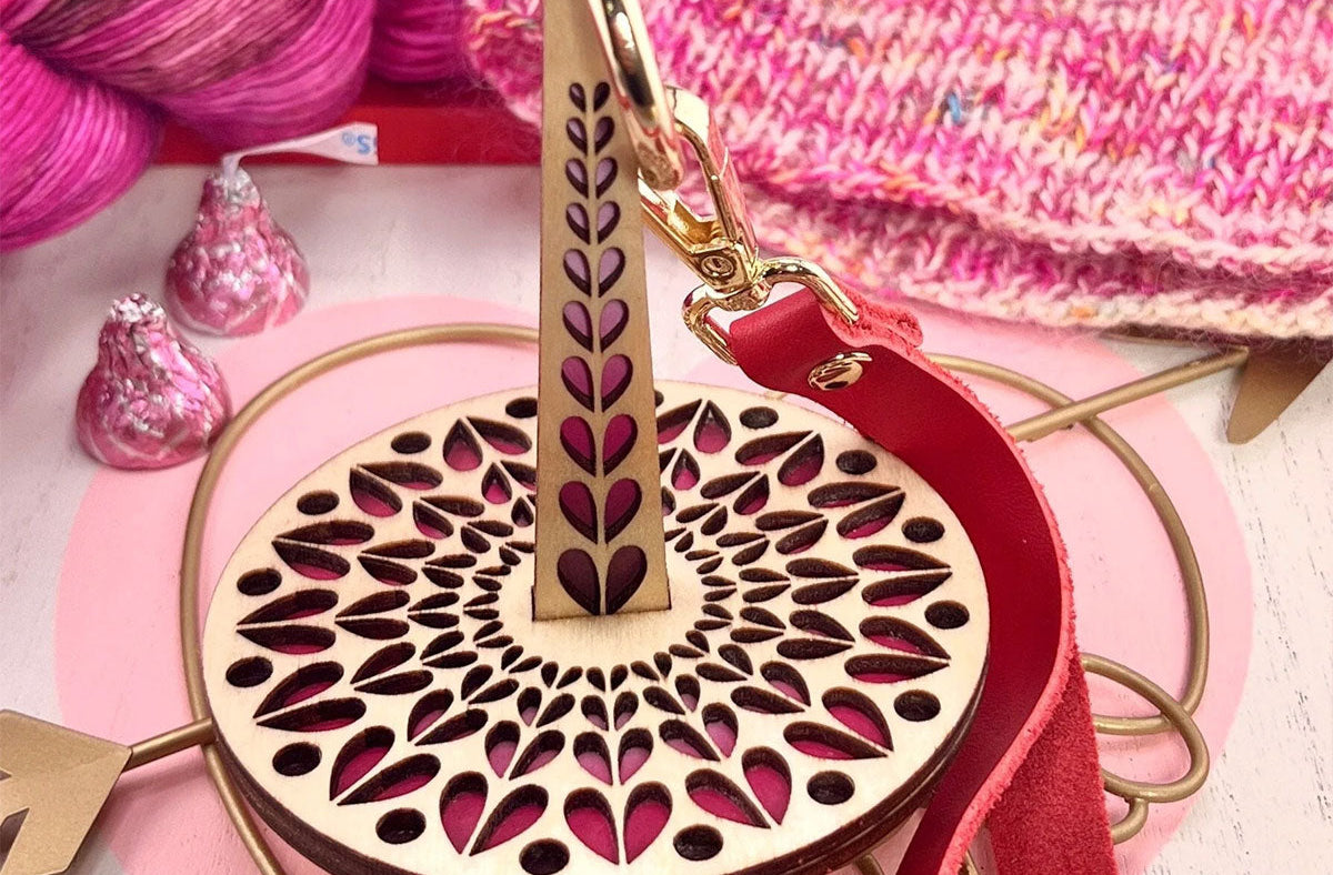 Lemonwood Not-so-Mini Minder - Large Heart Heart Heart - Extra Image