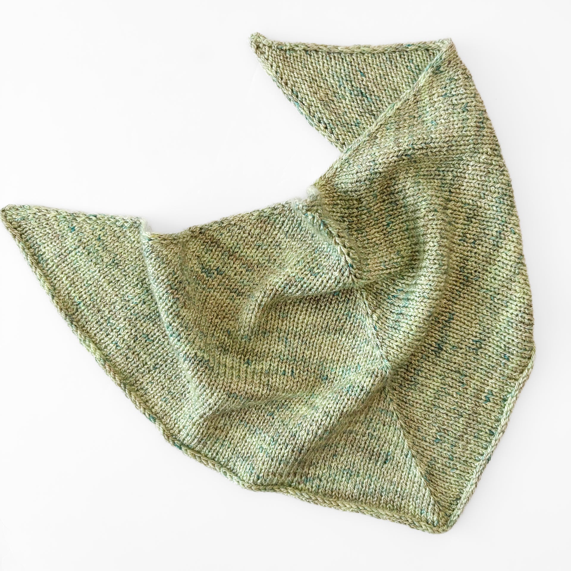 Madelinetosh Tosh Patterns - Sprig Kerchief - PDF Download
