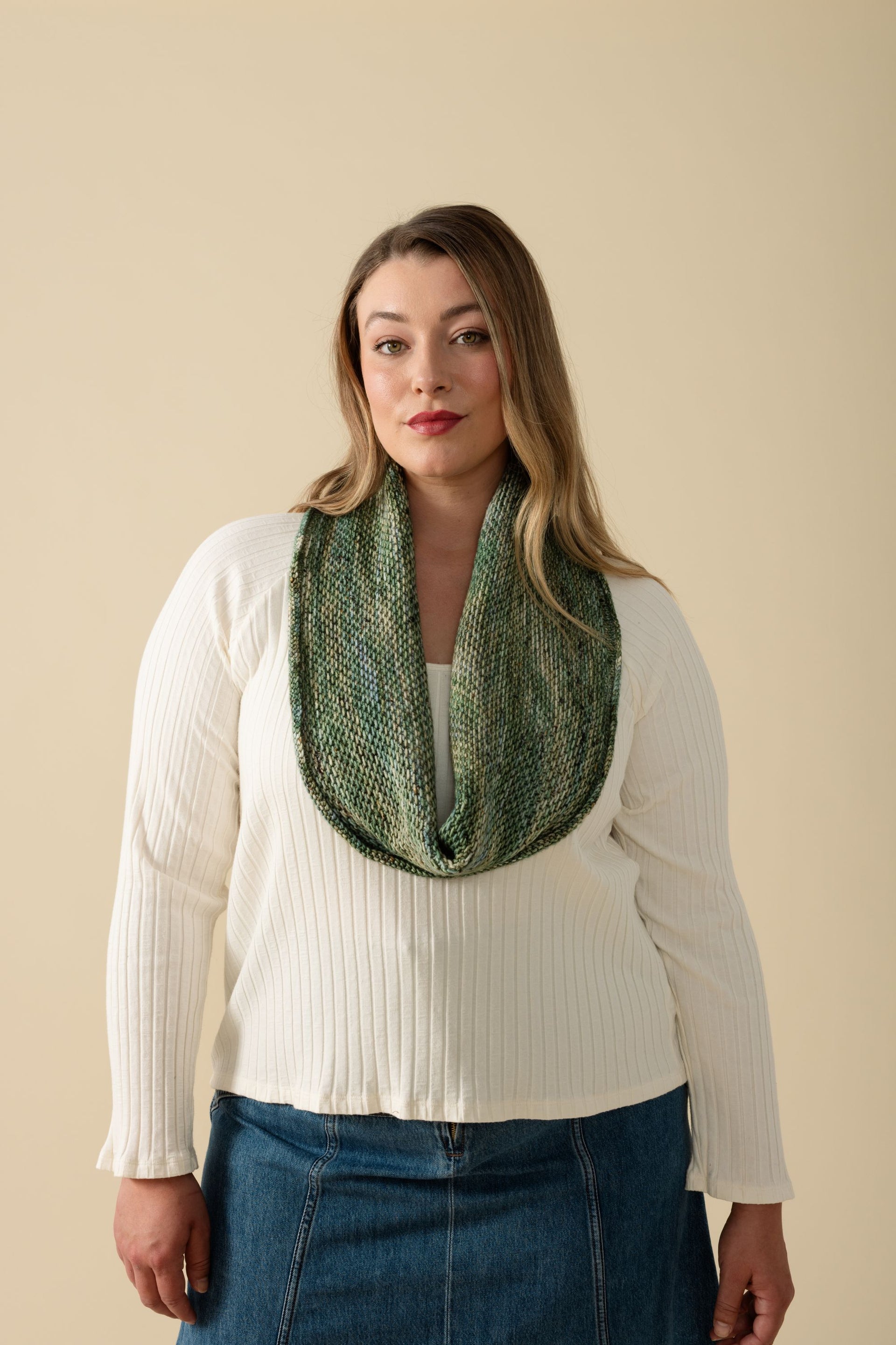 Madelinetosh Hello Cowl Kit

