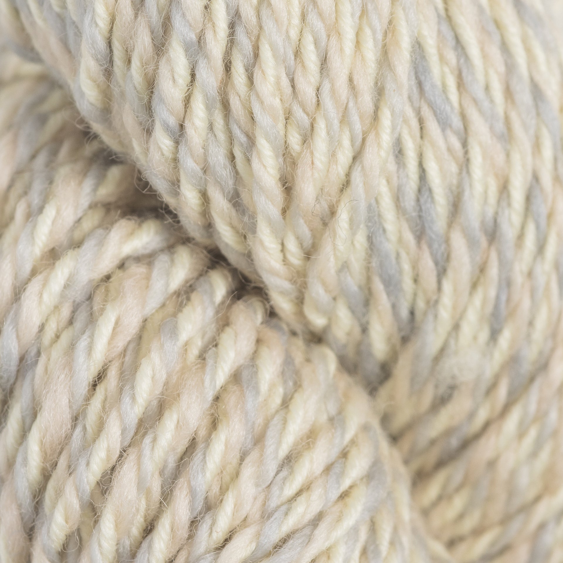 Urth Yarns Spiral Grain Light Worsted Yarn - Almond
