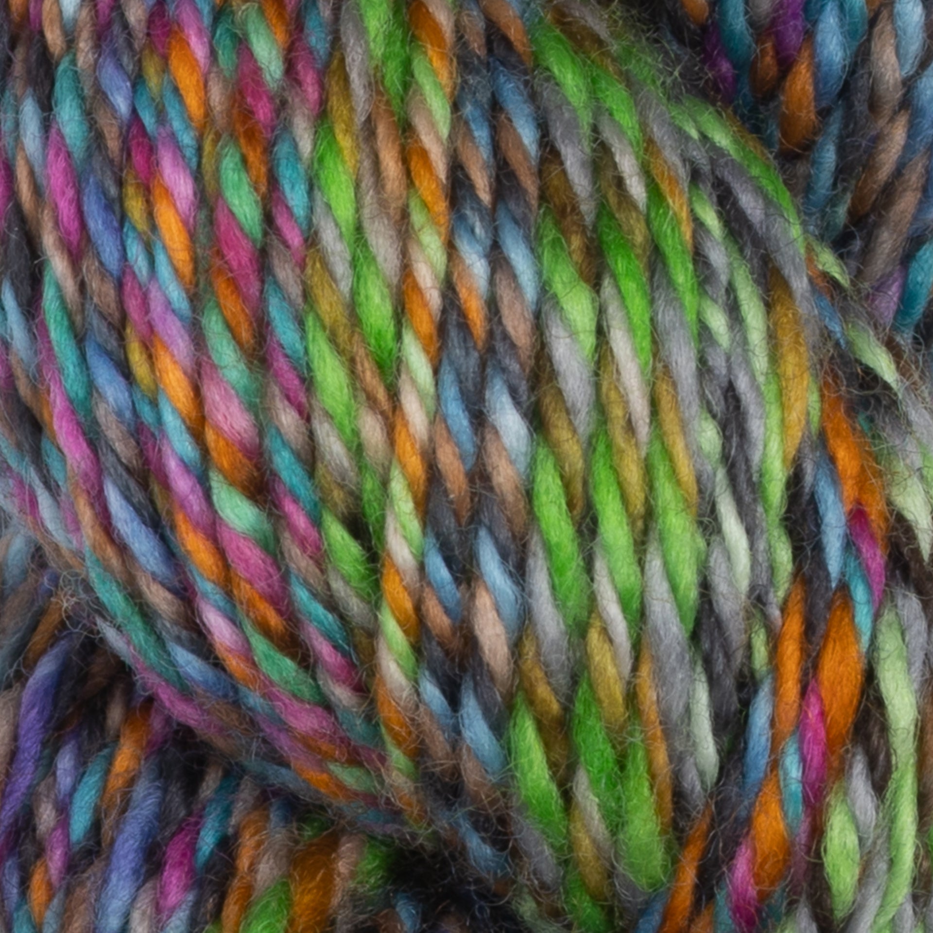 Urth Yarns Spiral Grain Light Worsted Yarn - Hibiscus
