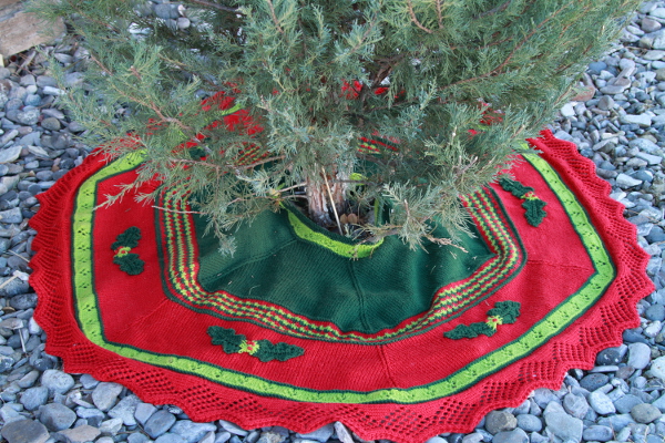 Traditional Tree Skirt Free Knitting Pattern At Jimmy Beans Wool